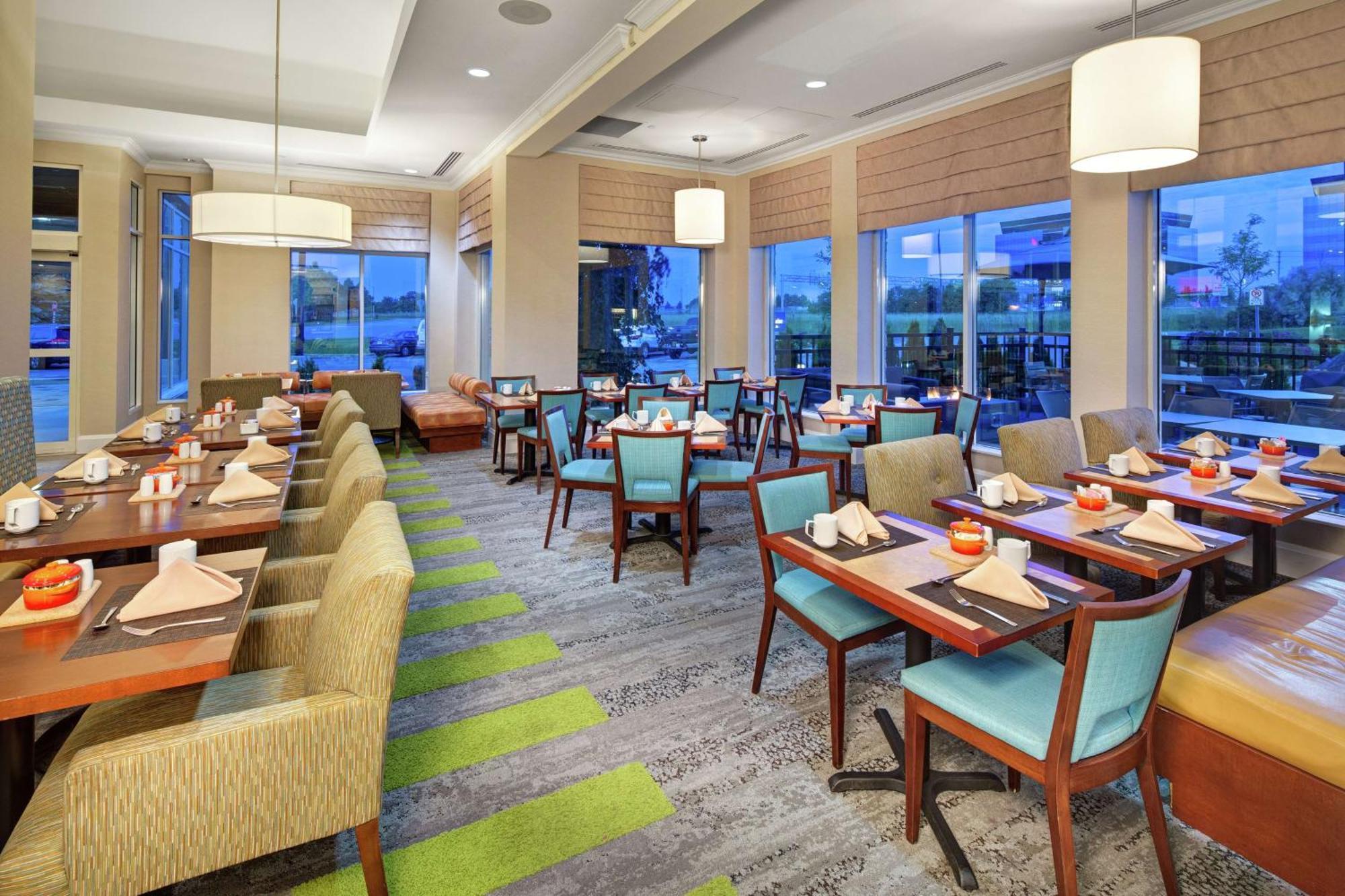 Hilton Garden Inn Toronto-Oakville Bagian luar foto