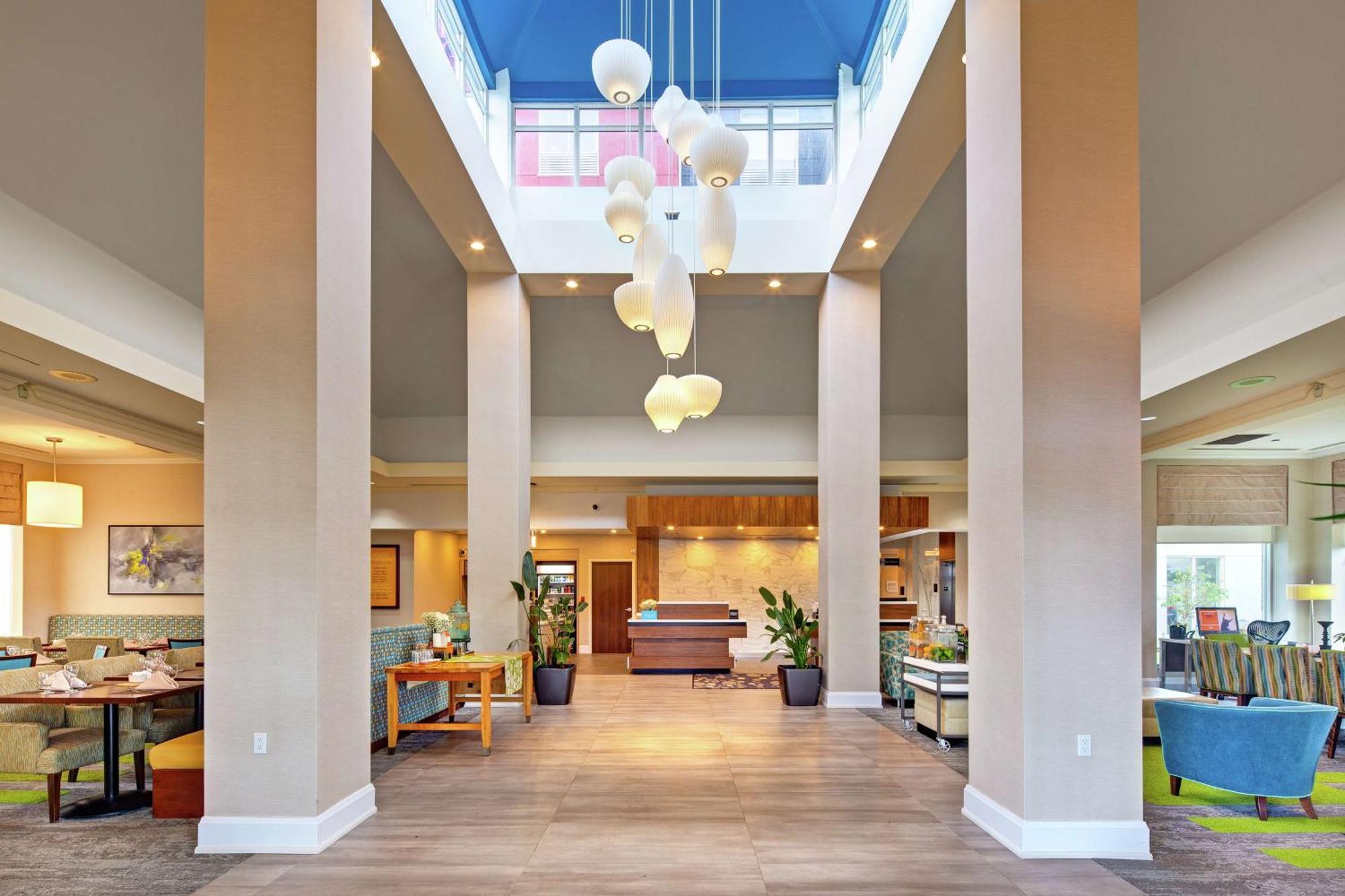 Hilton Garden Inn Toronto-Oakville Bagian luar foto
