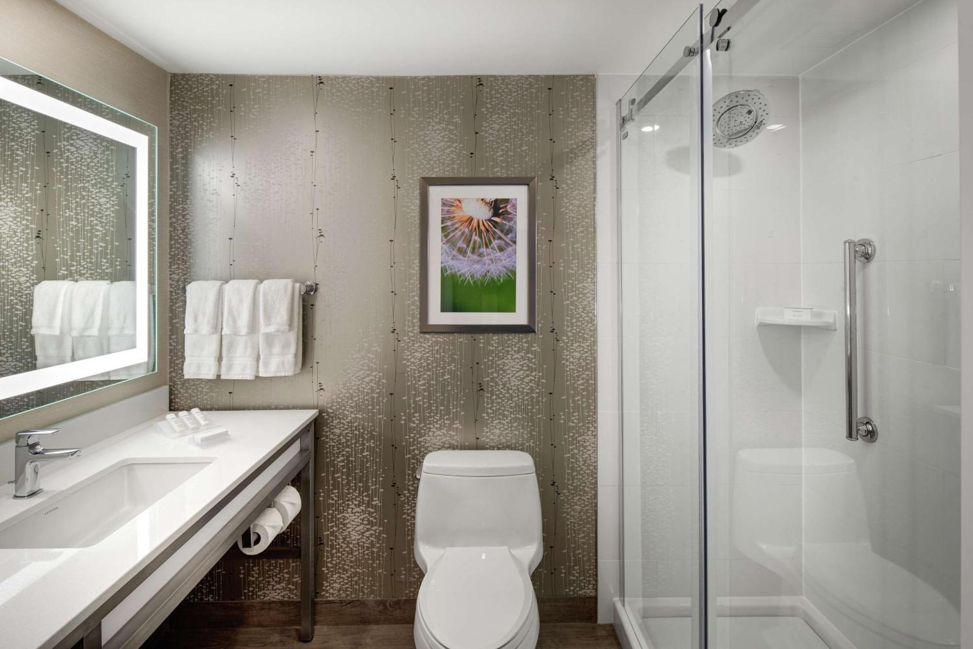 Hilton Garden Inn Toronto-Oakville Bagian luar foto
