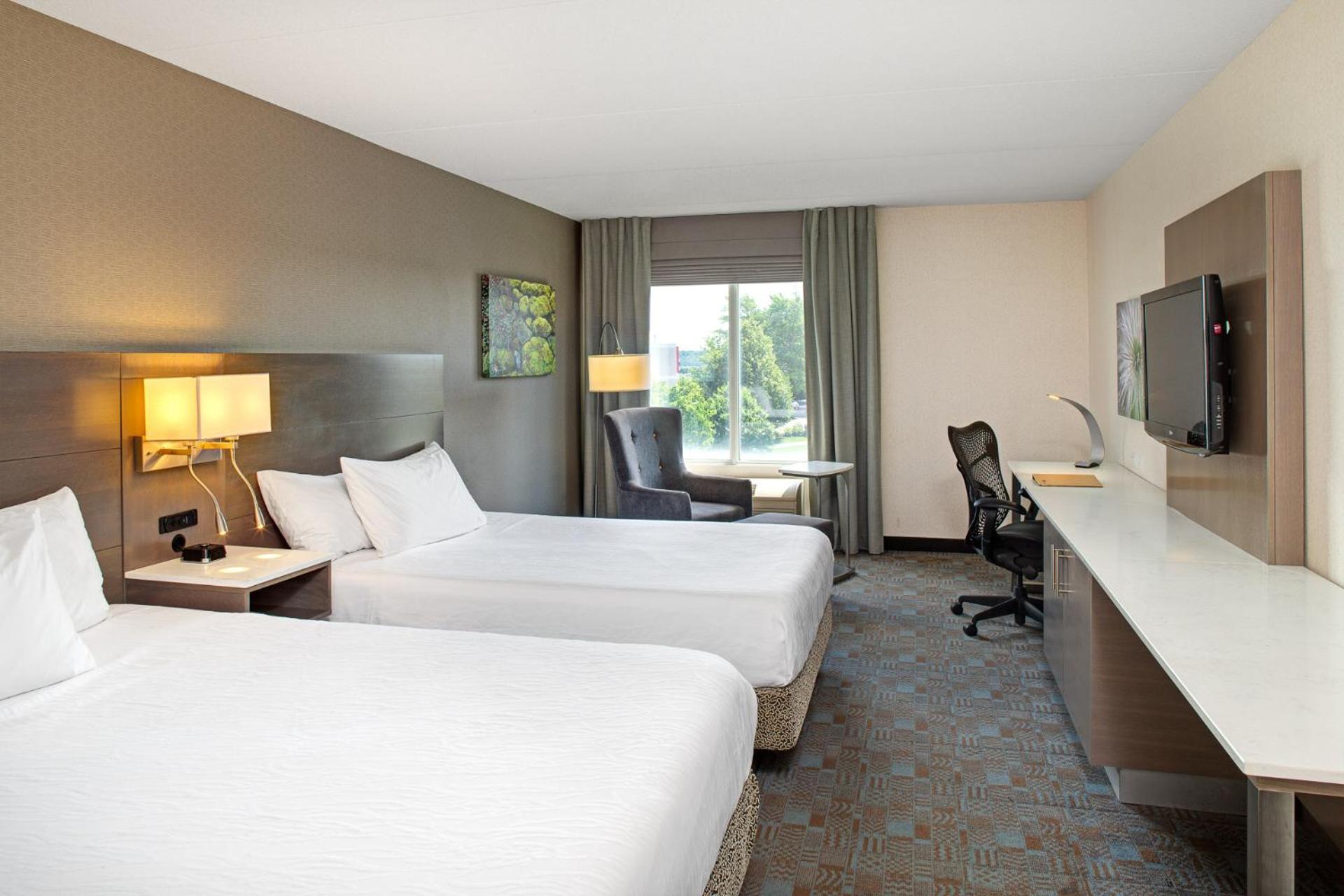 Hilton Garden Inn Toronto-Oakville Bagian luar foto