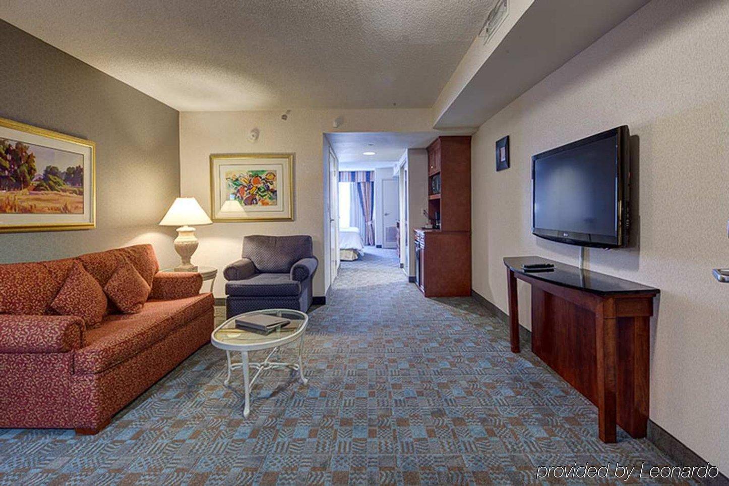 Hilton Garden Inn Toronto-Oakville Bagian luar foto