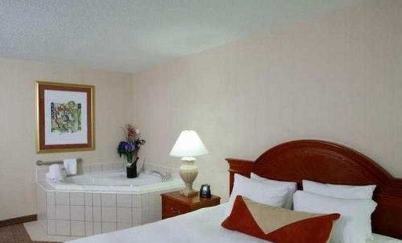 Hilton Garden Inn Toronto-Oakville Ruang foto